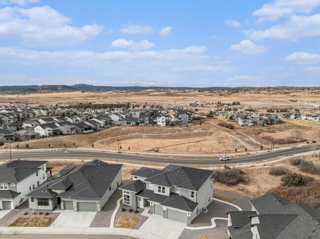 Building Photo - Castle rock 4 Bed 4 Bath luxury Home!!