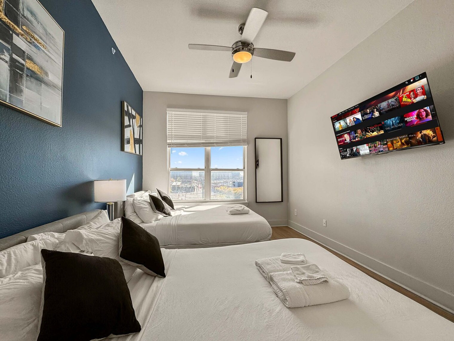 Building Photo - 2916 Indiana St