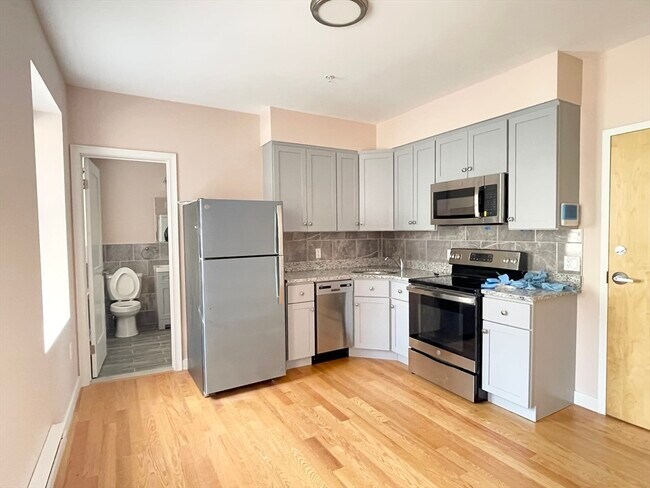 Primary Photo - 23 Hudson St