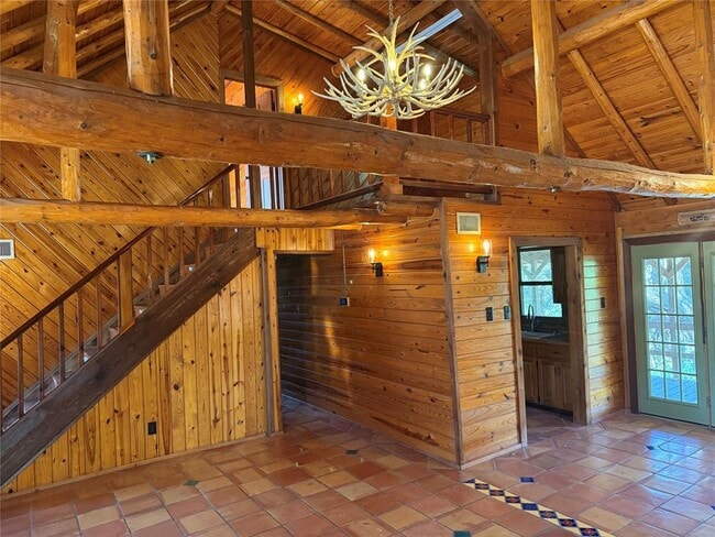 Building Photo - 1215 Agarita Dr