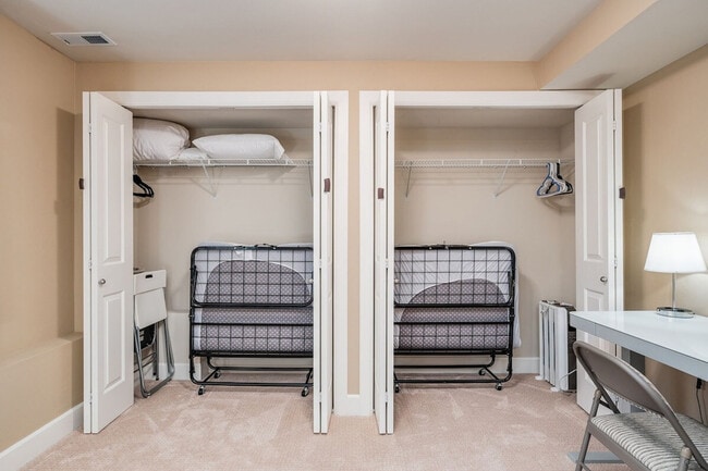 Building Photo - 4224 Francis Ave N