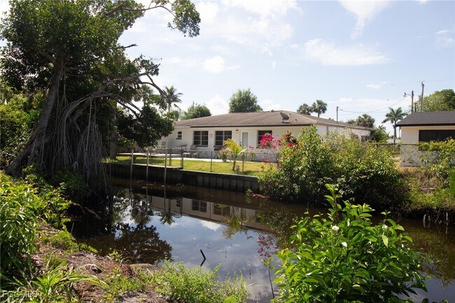 Building Photo - 77 Cardinal Dr