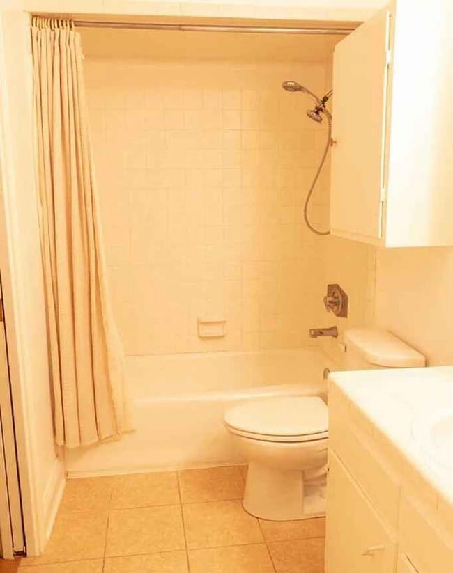 Building Photo - FOR RENT in LAFAYETTE!