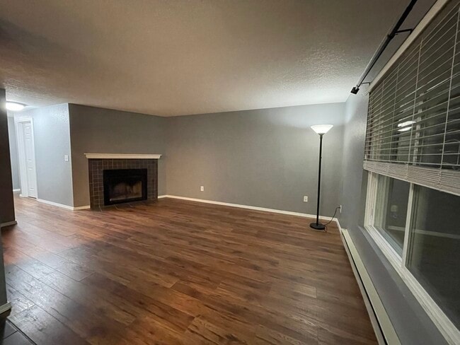 Building Photo - 19853 25th Ave NE