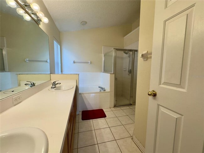 Building Photo - 2546 Siena Way