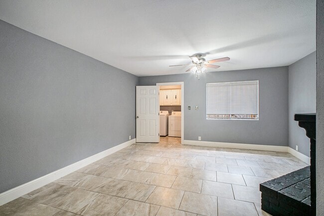 Building Photo - 11002 Hammerly Blvd