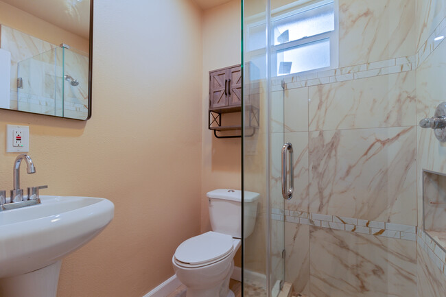 Bathroom - 12516 Waldorf Dr