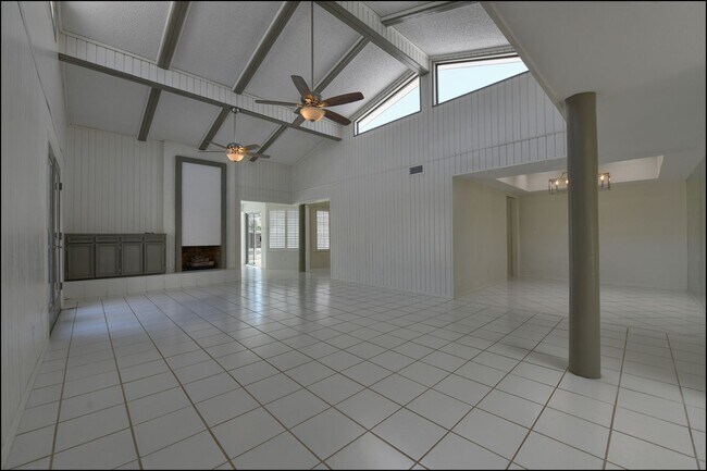 Building Photo - 6300 Jebel Way