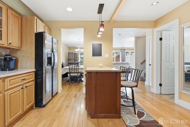 Building Photo - 10 Coventry Ct