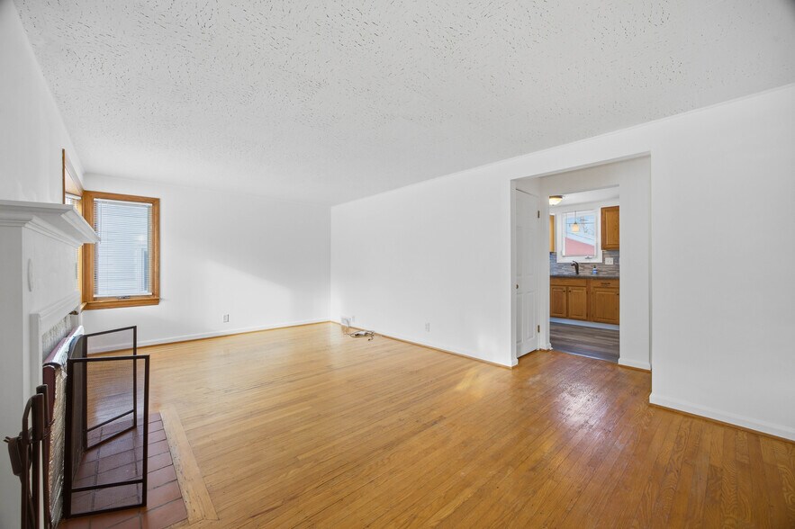 Building Photo - 406 Tarrington Rd