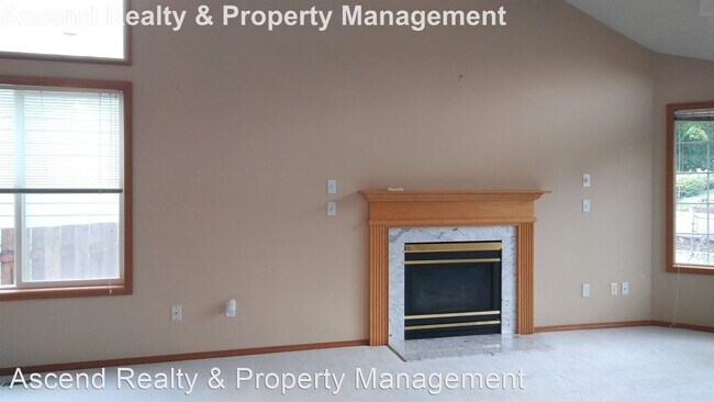 Building Photo - 4 br, 3 bath House - 16105 SW Snapdragon Ln