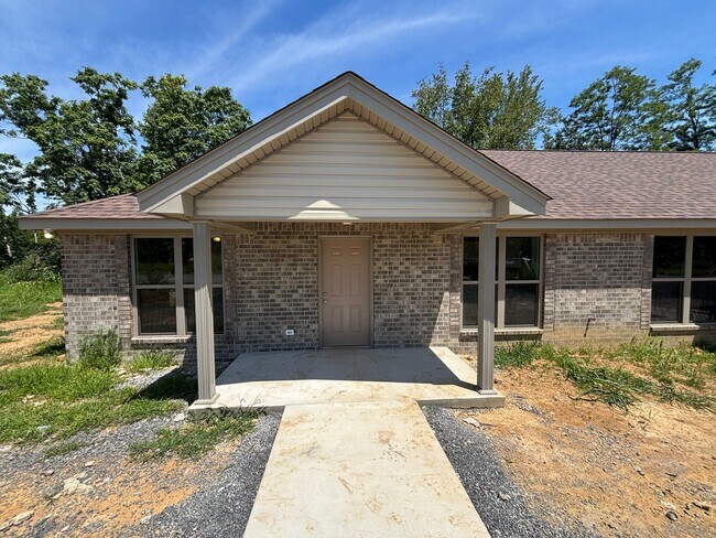 Building Photo - 169 Apache Ln