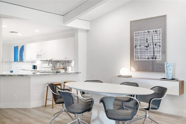 Building Photo - 2090 Borealis Way