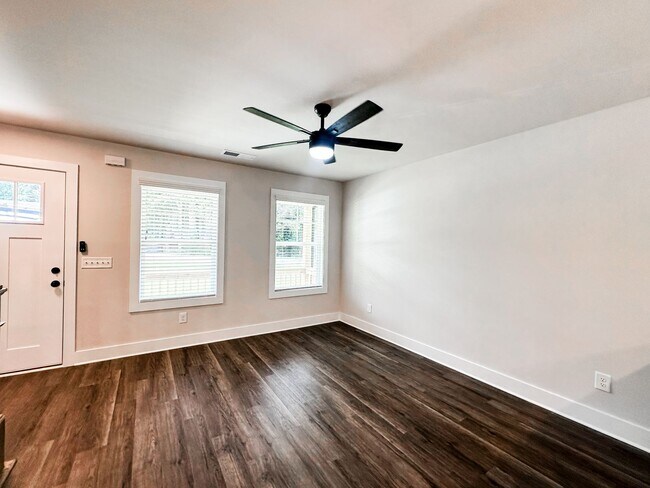 Building Photo - 3475 Monterey St