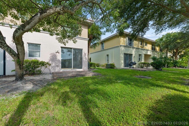 Building Photo - 402 Seminole Palms Dr