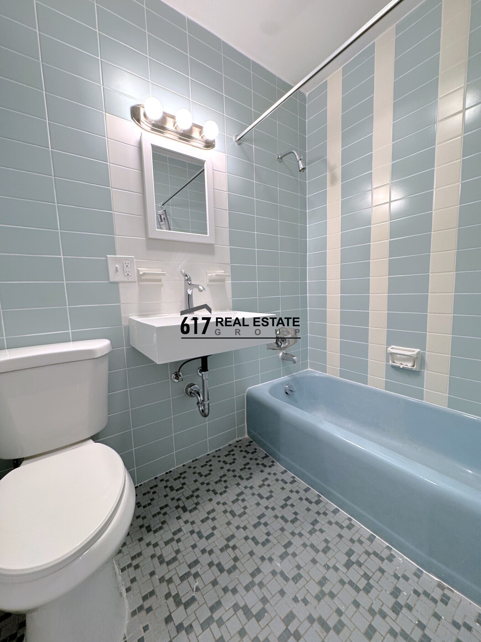 Building Photo - 2018 Commonwealth Ave