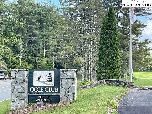 Building Photo - 252 Trillium Rd