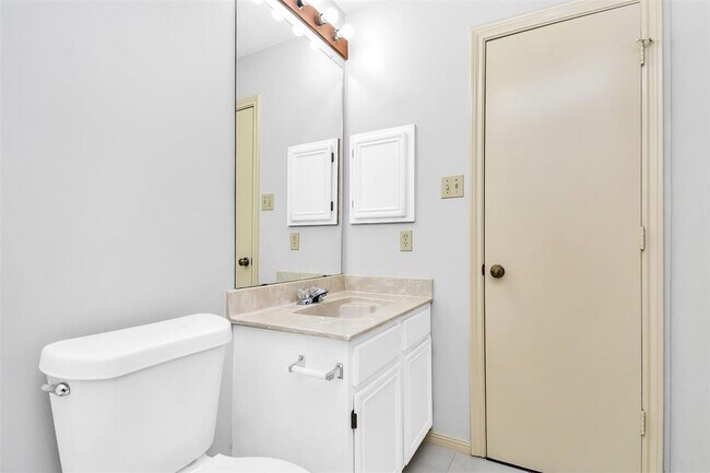 Building Photo - 13546 Cabrera Ln