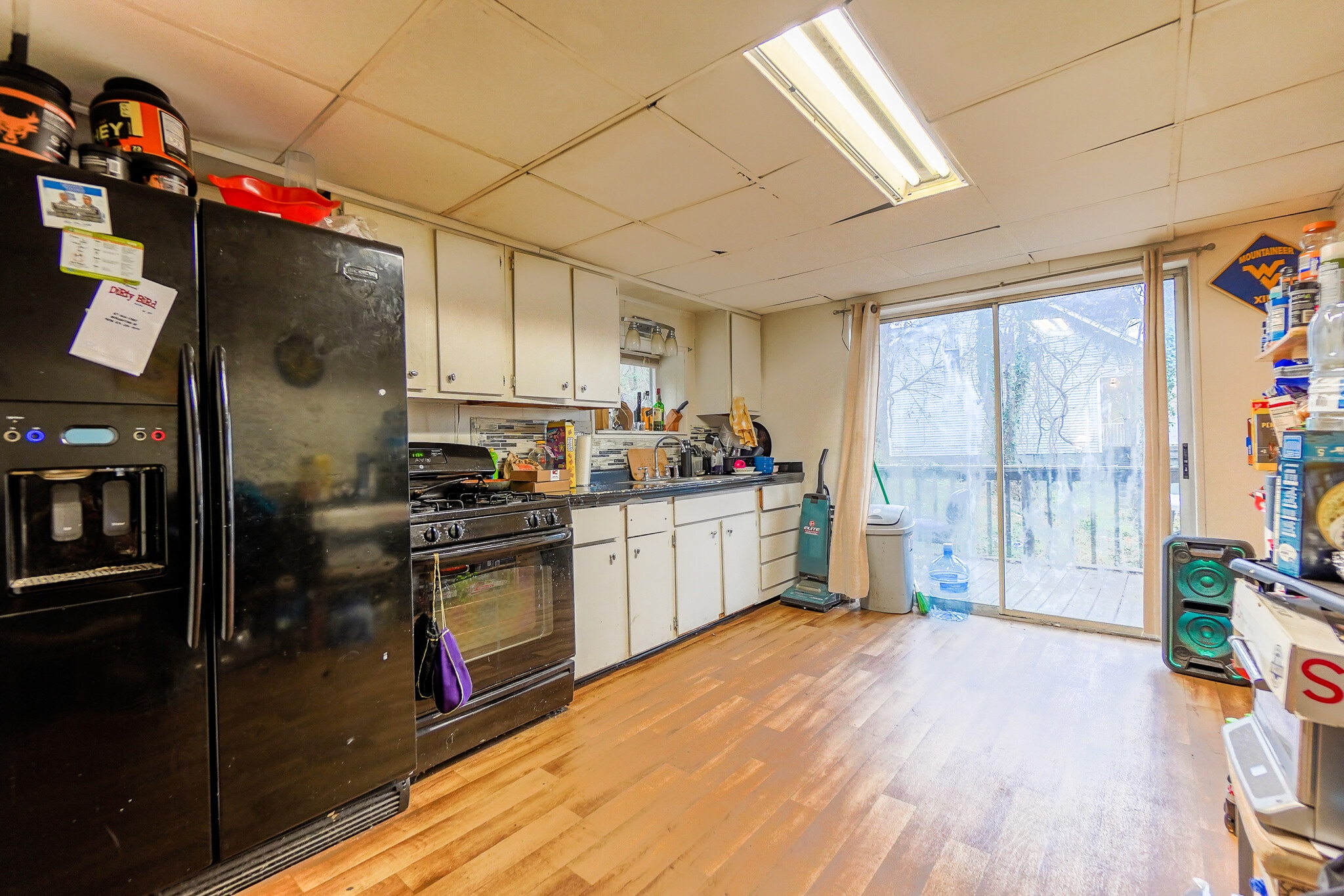 Building Photo - 1004 College Ave