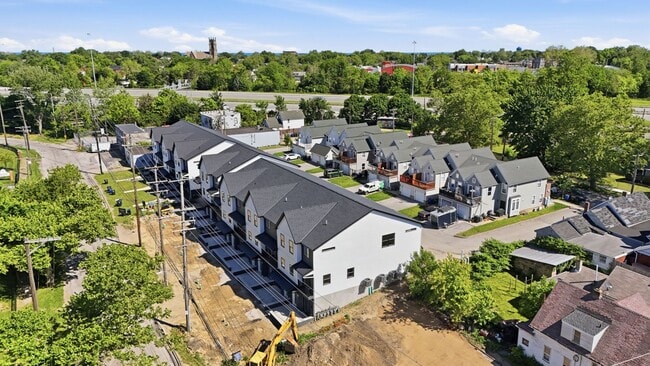 Building Photo - Stop Searching. Start Living & Come Home to Comfort.