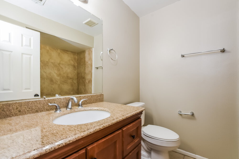 Building Photo - 1142 Covington St