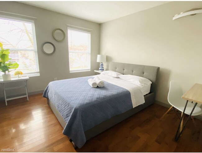 Building Photo - Room for Rent, 3 bath Duplex - 85 W 8th Av...