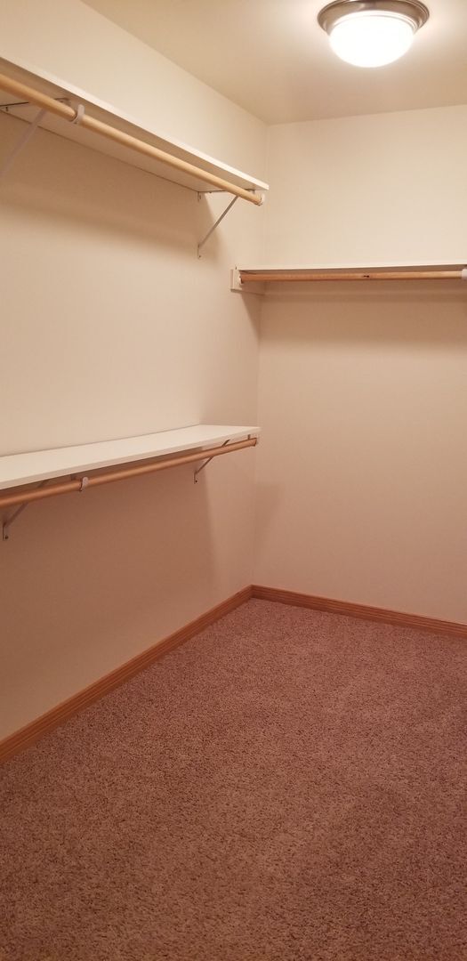 Building Photo - Spacious Two-Story in Port Orchard
