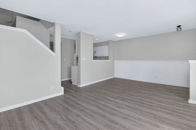 Building Photo - 644 Lincoln Station Dr