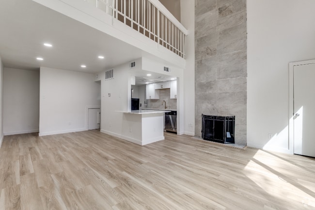 Building Photo - 7152 Fair Oaks Ave