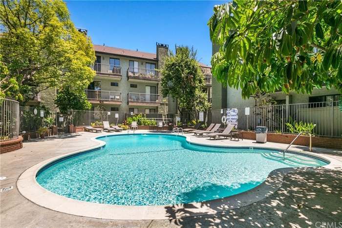 Building Photo - 330 Cordova St