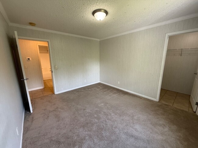 Building Photo - 3944 Alley Valley Rd