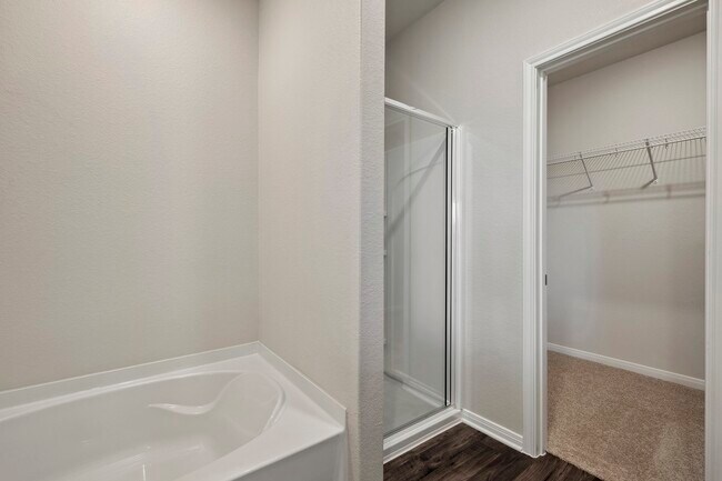 Building Photo - 10415 Red Cardinal Dr