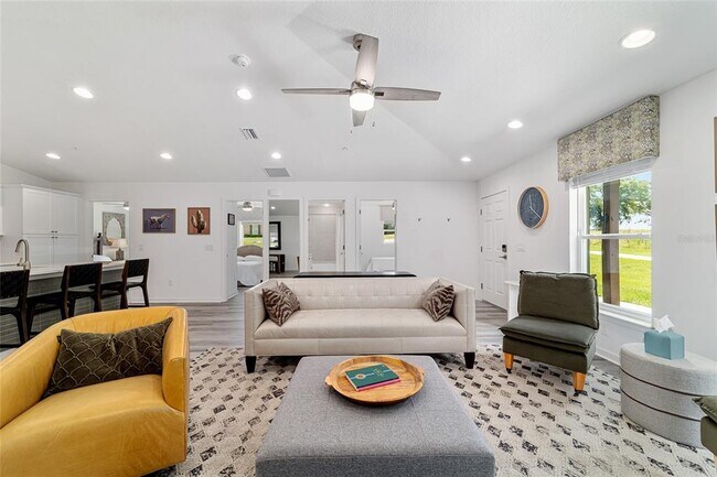 Building Photo - 4400 NW 74th Terrace