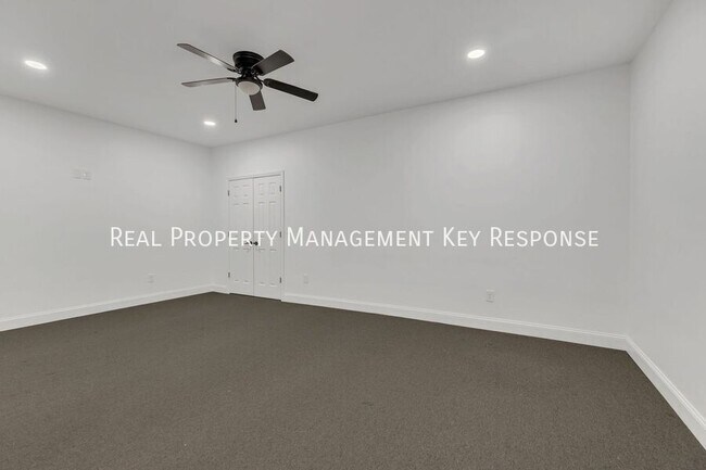 Building Photo - 1235 Vultee Blvd