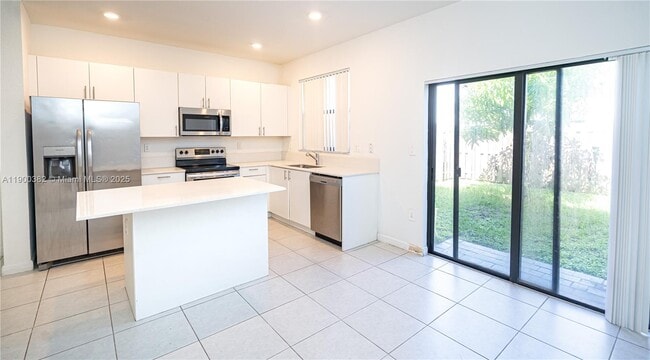 Building Photo - 13237 SW 286th Terrace