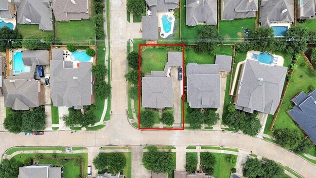 Building Photo - 26535 Ashwood Creek Ln