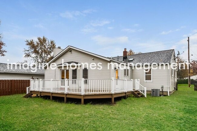 Building Photo - Large 3 Bedroom Single Family Home in Will...