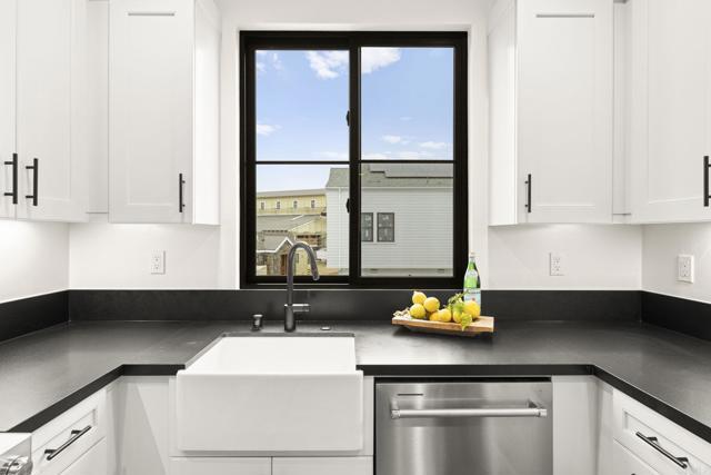 Building Photo - 1303 Bergamo Pl