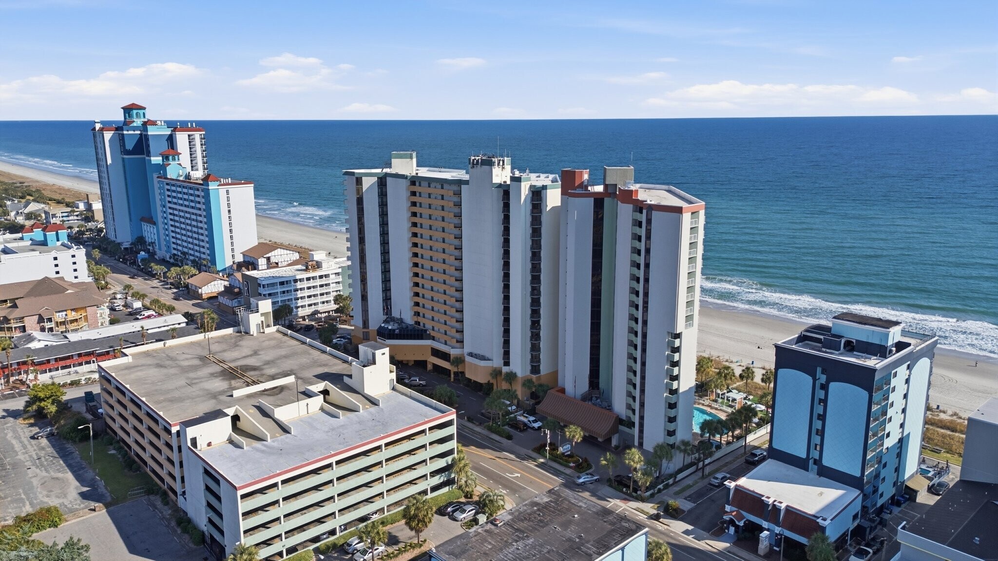 Building Photo - 2710 N Ocean Blvd