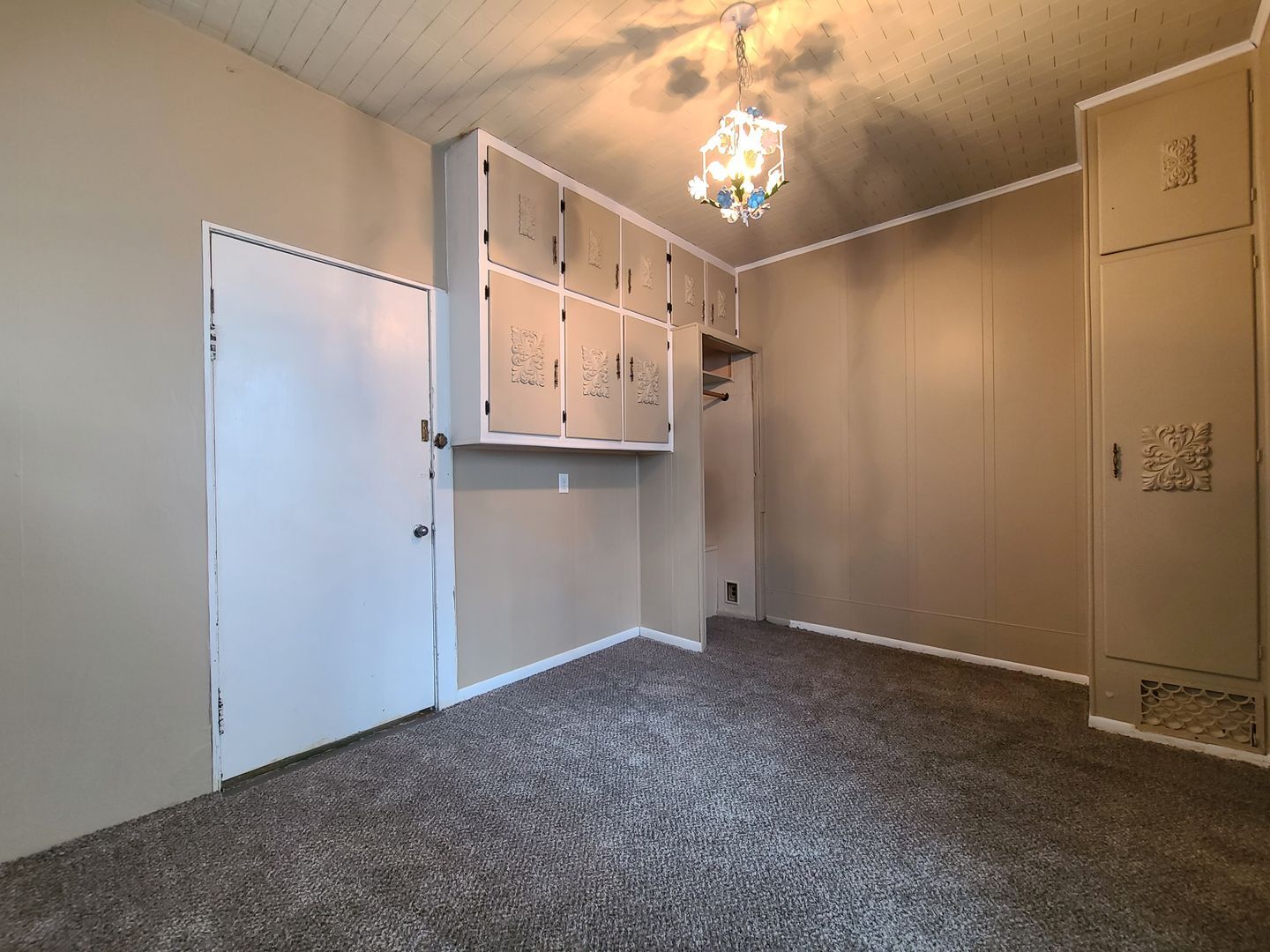 Building Photo - 621 State St