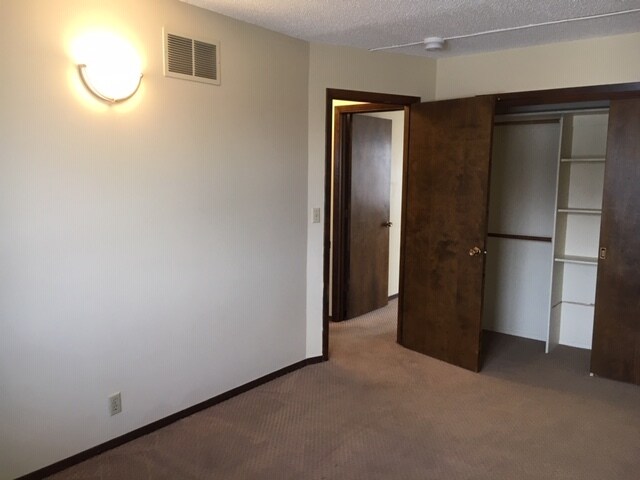 Building Photo - 659 Faidley Pl