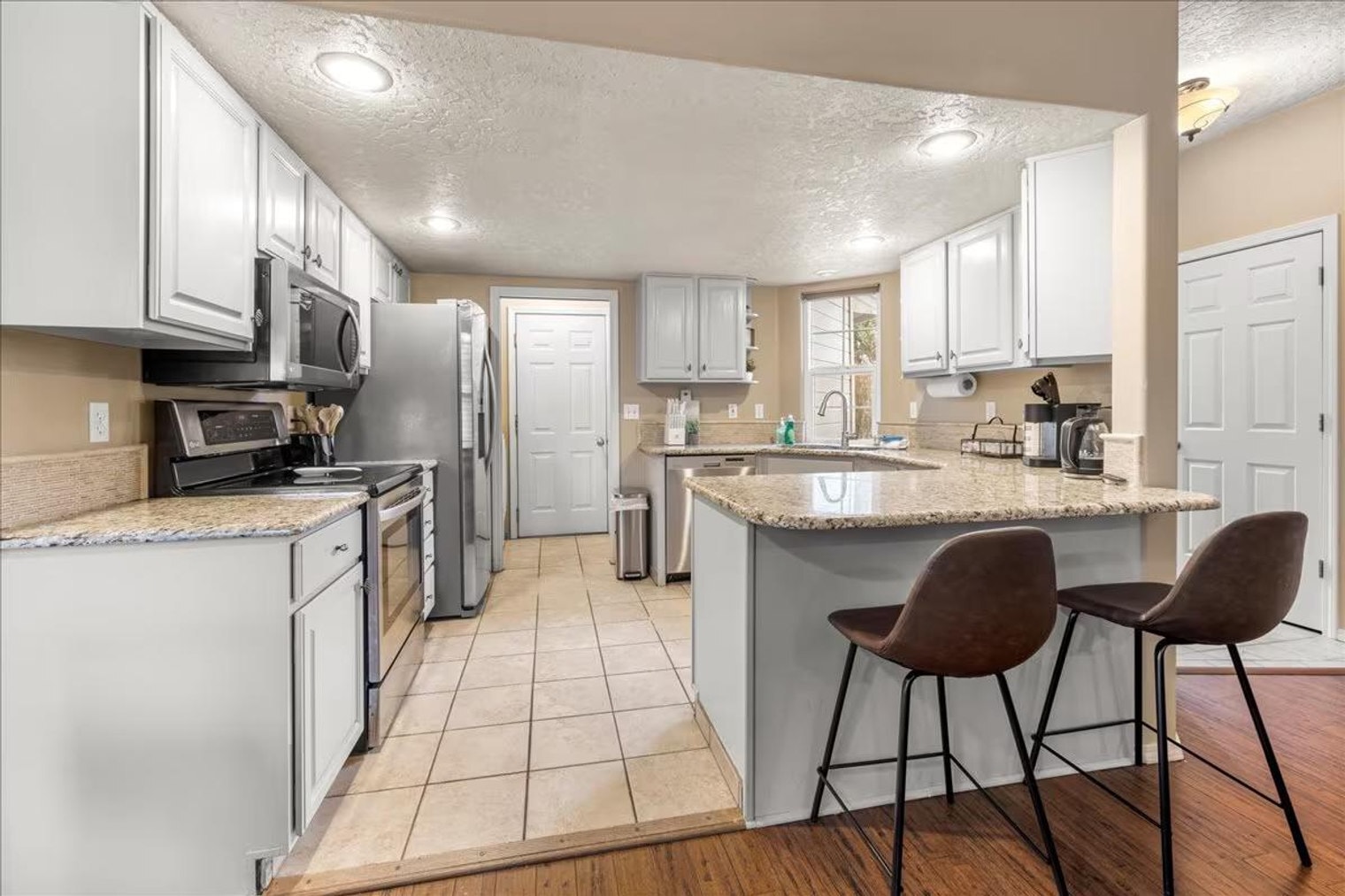 Building Photo - 7838 W Holt Ct