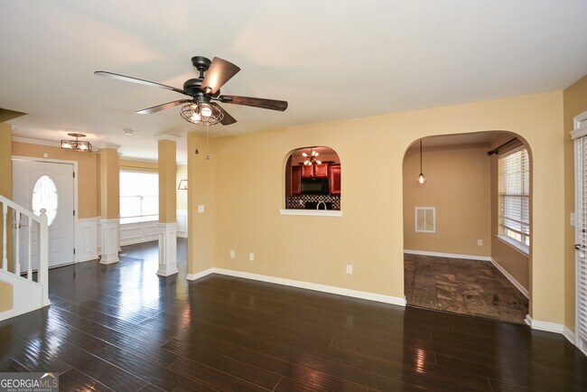 Building Photo - 137 Baywood Crossing