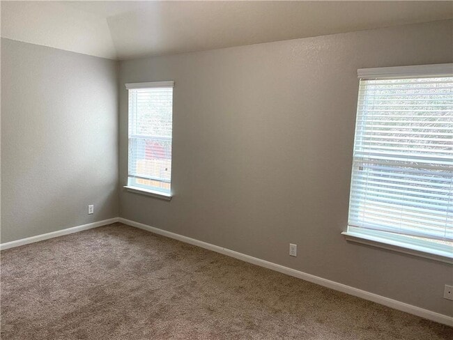 Building Photo - 2219 Stonehaven