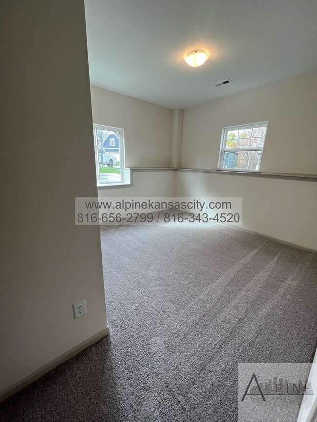 Building Photo - Spacious New Home in Quail Valley, Liberty Schools