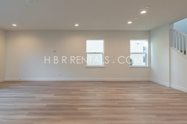 Building Photo - Spacious 4-Bedroom with 3 Full Baths in Tracy – Your Next Rental Home Awaits!