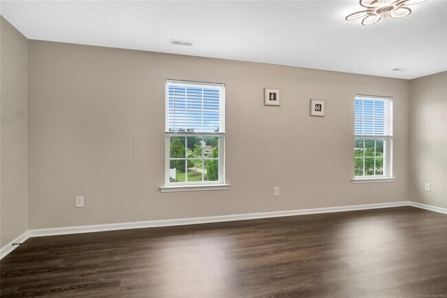Building Photo - 10868 White Dogwood Dr