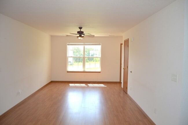 Building Photo - 16865B Hurricane Ln