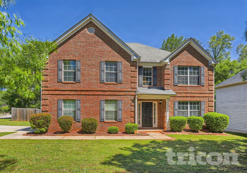 Building Photo - 800 Hannah Ct