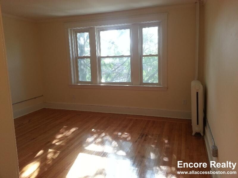 Building Photo - 1615 Commonwealth Ave